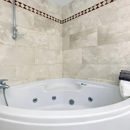 Stunning 2 Bedroom In Magna *