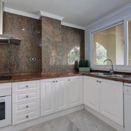 Apartment Stunning 2 Bedroom In Magna Marbella