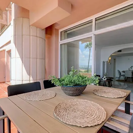 Stunning 2 Bedroom In Magna * Marbella
